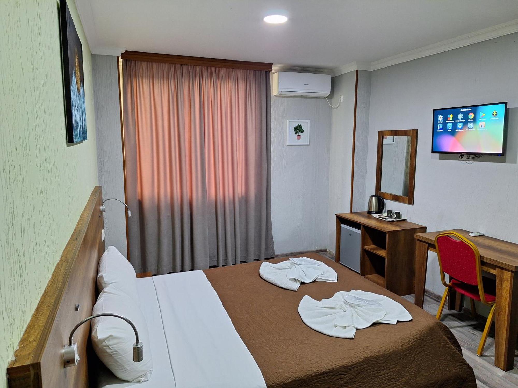 Hotel Georgian Koetaisi Buitenkant foto